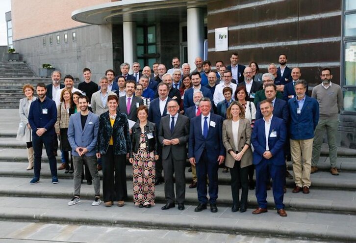 Participantes en el acto de constitución de Robotekin.