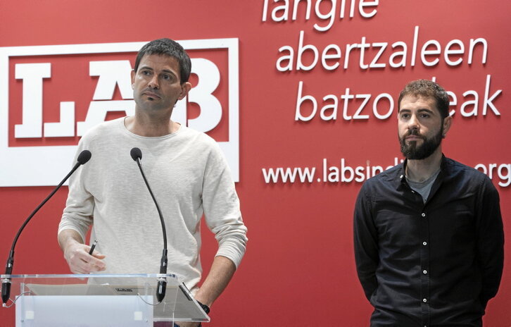 Inko Iriarte, responsable de Seguridad Laboral de LAB, explica las implicaciones del borrador del convenio.
