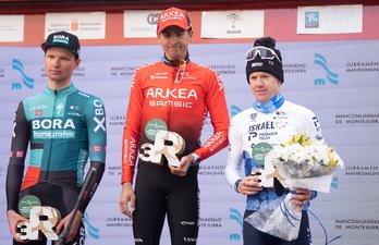 Ninguno de los tres primeros del año pasado, Aleksandr Vlasov, Warren Barguil y Simon Clarke, tomarán la salida.