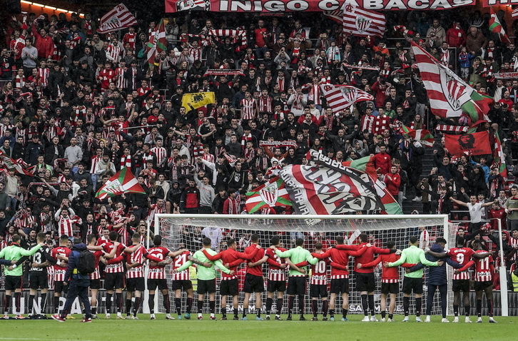 Los jugadores del Athletic se conjuraron con la grada tras el empate ante el Getafe.