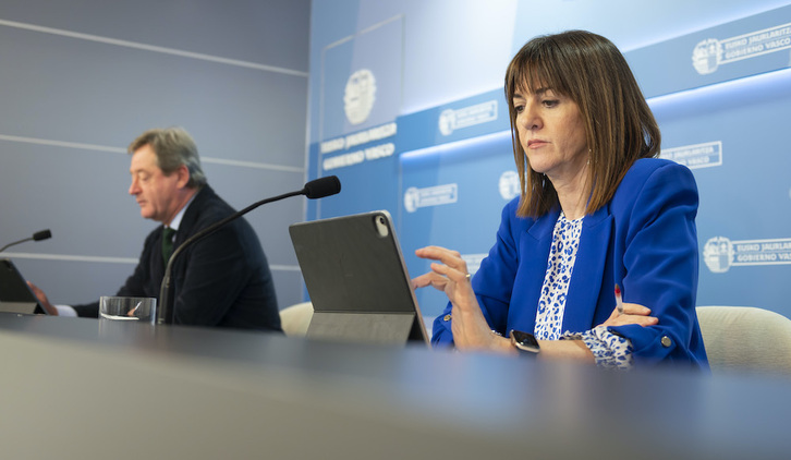 Idoia Mendia y Bingen Zupiria, durante su comparecencia de este martes.