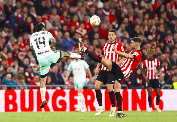 Ruben Garciak giharretako lesio bat dauka. (@CAOsasuna) Ruben Garciak giharretako lesio bat dauka. (@CAOsasuna)