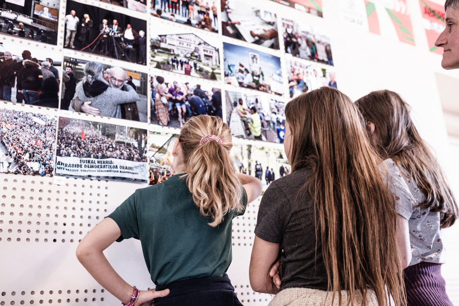 Une exposition des principaux photographes qui ont été les témoins de l'histoire de l'abertzalisme a été installée à Itxassou.