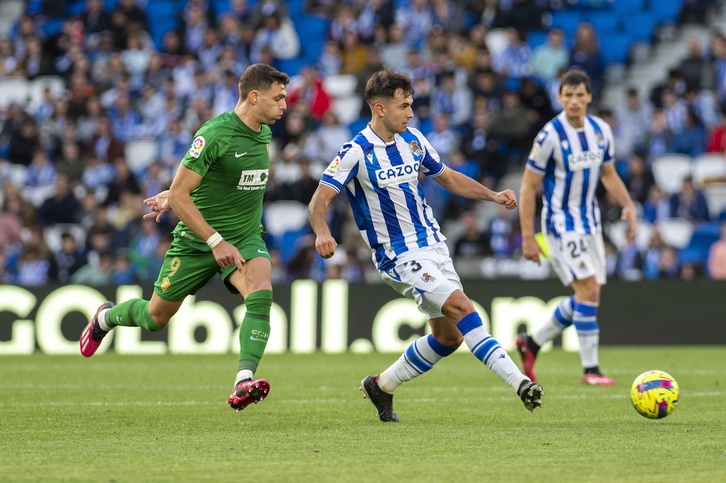 Martín Zubimendi volverá al once de Imanol tras cumplir su sanción.