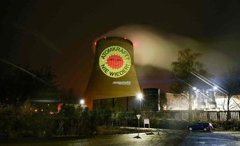 Acción de Greenpeace en la planta nuclear de Lingen, Alemania.
