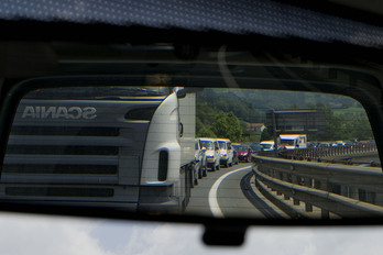 Imagen de un atasco en la N1 de Gipuzkoa.