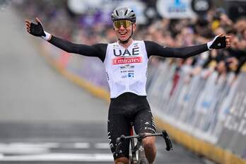 Tadej Pogacar vuelve a competir tras su exhibición de Flandes.