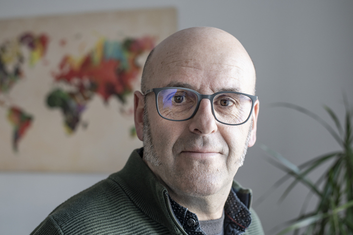 Daniel Harotzarene, Herrian Bizi plataformako kidea.