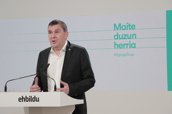 Arnaldo Otegi, en la comparecencia de hoy en la sede de EH Bildu de Donostia.