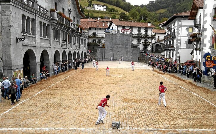 Leitzako irudia, 2016ko Euskal Herriko bote luzeko finalarena.Argazkia:  Daniel Carballo Ostolaza