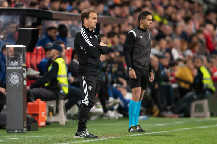 Arrasate durante el partido del pasado viernes en Vallecas.