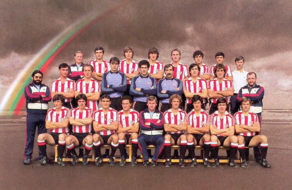 Póster del equipo que ganó Liga y Copa en 1984. (www.bdfutbol.com) Póster del equipo que ganó Liga y Copa en 1984. (www.bdfutbol.com)