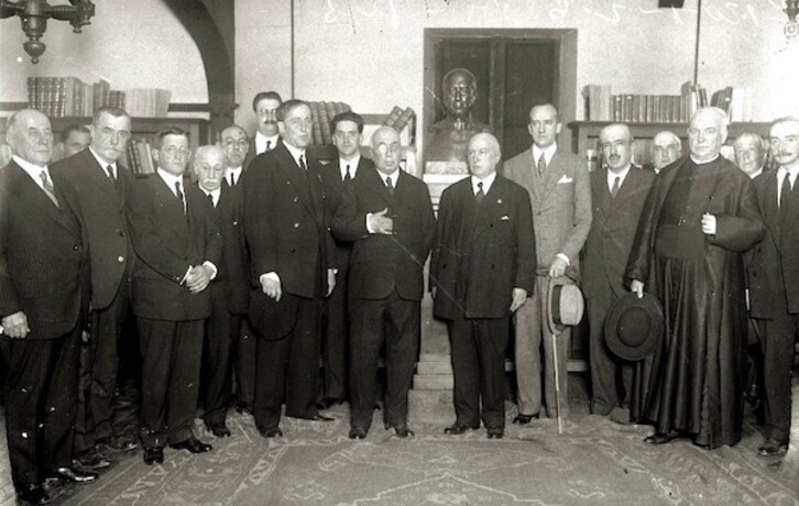 Arturo Kanpion erdian, bere omenez egindako ekitaldian