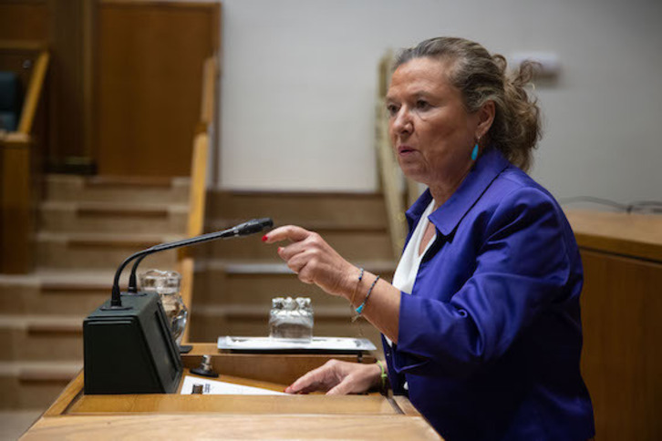La consejera de Salud, Gotzone Sagardui, durante el pleno de control.