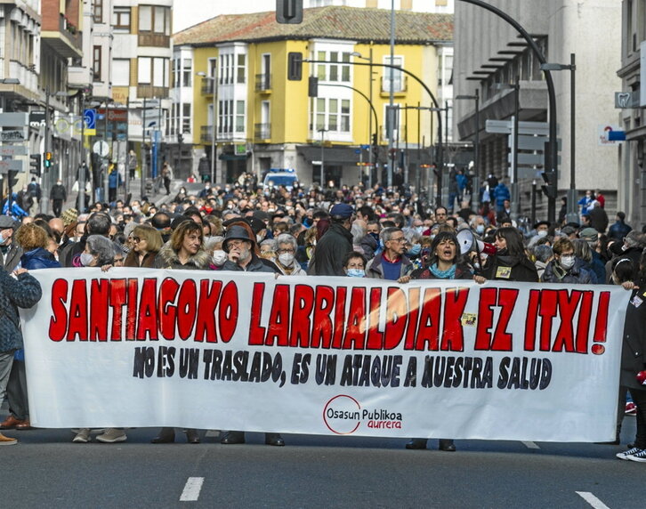 Osasun Publikoa Aurrera plataformaren mobilizazio bat, Gasteizen.