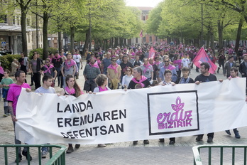 Erdiz bazterra defendatzeko manifestazio jendetsua, Iruñean.