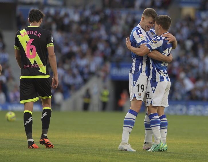 Sorloth agradece a Aihen el centro que le ha permitido romper dos meses de sequía goleadora.