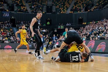 Bilbao Basket tendrá este miércoles una pelea complicada ante Lenovo Tenerife, contra el que se enfrentó en la FIBA BCL en marzo.