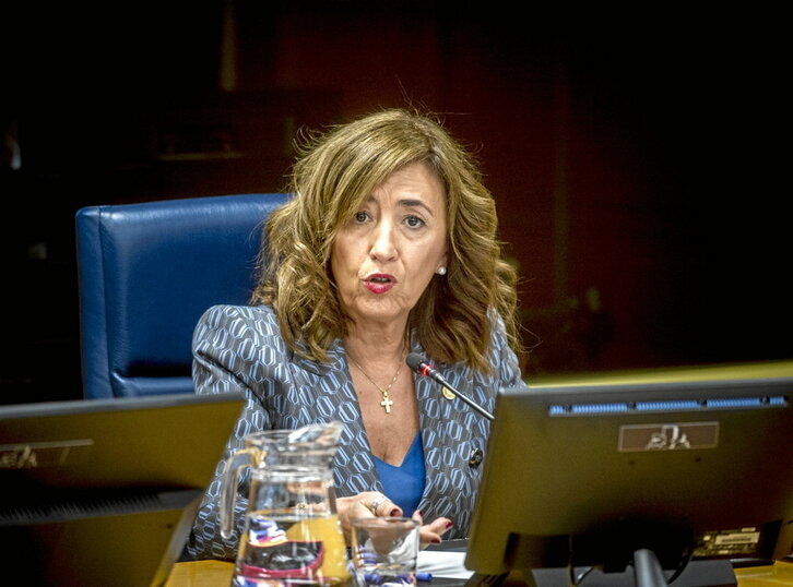 La consejera Olatz Garamendi, en una intervención en el Parlamento de Gasteiz.