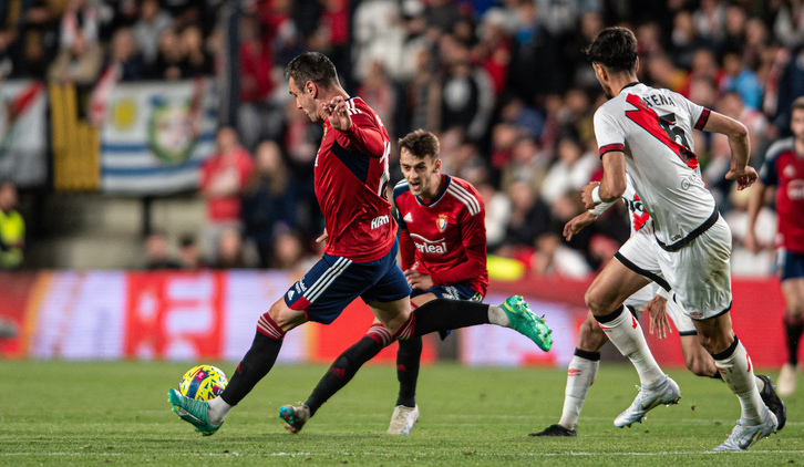 Kike García regresa a la lista tras no viajar a Cádiz.