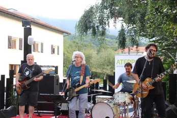 ‘Udaberri alua’ lan berriarekin oholtzara igo nahi dute berriz ere Balerdi Balerdi taldekoek.