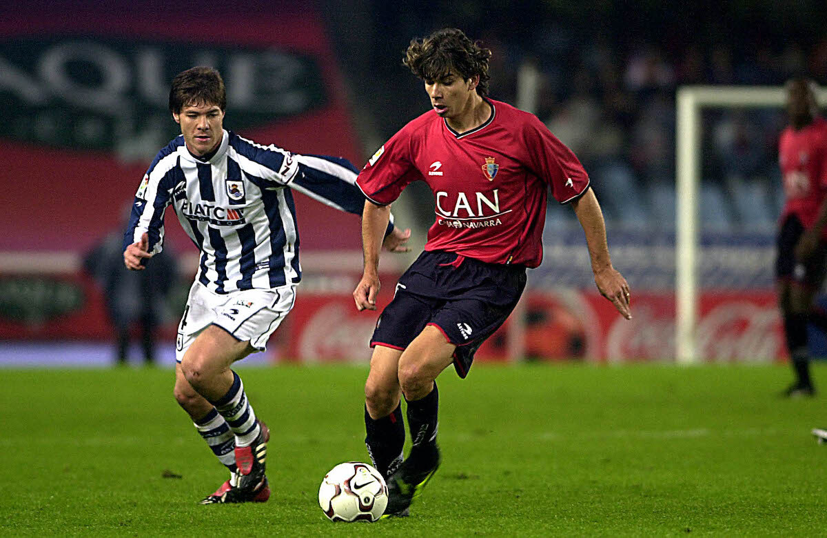 Ante Xabi Alonso en Anoeta, en 2003. (Foku)