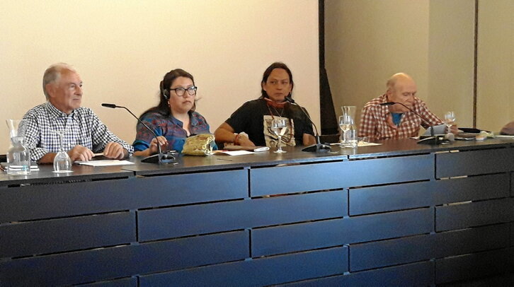 Ezkerretik hasita, Iñaki Martinez de Luna, Yasnaya E. Aguilar, Roberto Awanari eta Andoni Barreña.