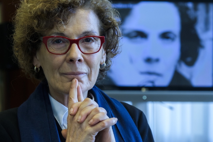 La cineasta chilena Carmen Castillo, quien sufrió la represión de la dictadura chilena y fue forzada al exilio por su militancia política en el MIR, recibió el Premio del Festival de Cine y Derechos Humanos de Donostia.