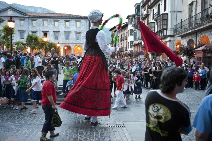 La plaza de Urduña volverá a convertirse en epicentro de la fiesta.