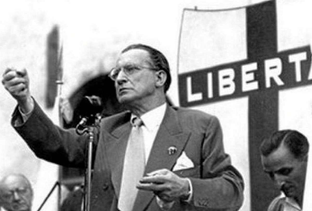 Alcide De Gasperi, AEBek Italian jarritako agintaria.