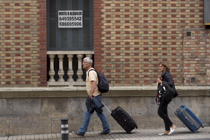Un local en alquiler en Iruñea, en una imagen de archivo.
