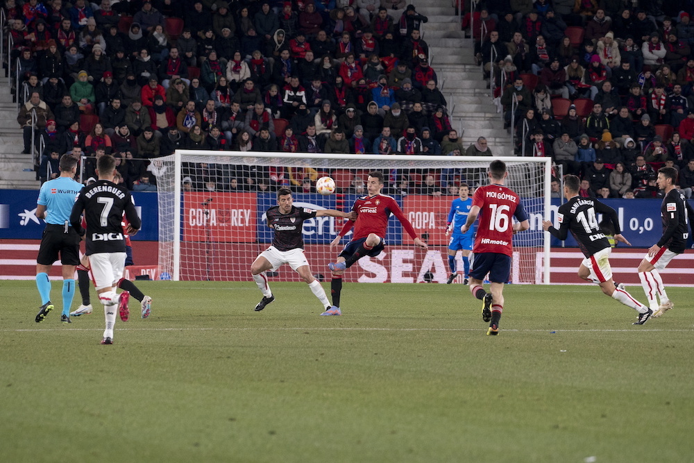El Sadar acogerá otro derbi entre Osasuna y Athletic con Europa en juego. (Iñigo URIZ / FOKU) El Sadar acogerá otro derbi entre Osasuna y Athletic con Europa en juego. (Iñigo URIZ / FOKU)