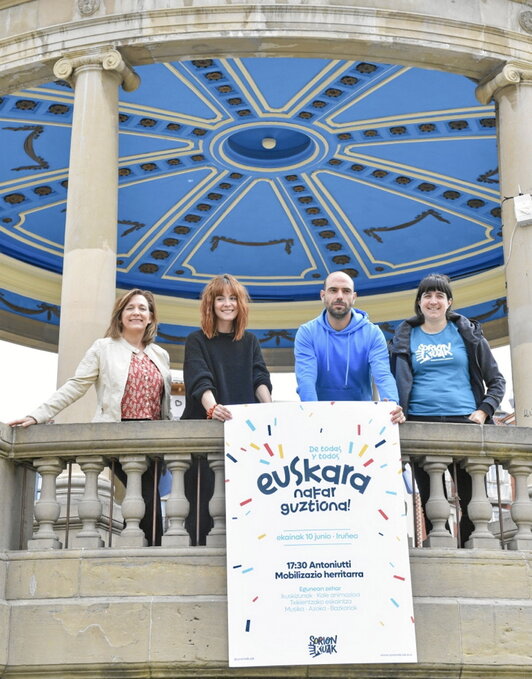 Sorionekuak dinamikako kideak, Iruñean.