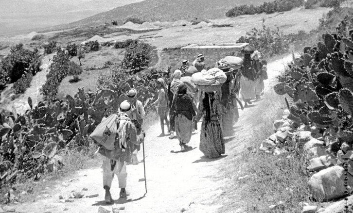 Errefuxiatu palestinarrak, haien herrira itzultzen saiatzen ari zirela, 1948ko irailean, Israel estatu sortu berriak gerra irabazi ondoren.