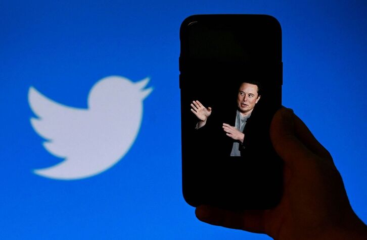 Elon Musk ya había anunciado su intención de dejar la dirección ejecutiva de la red social. 