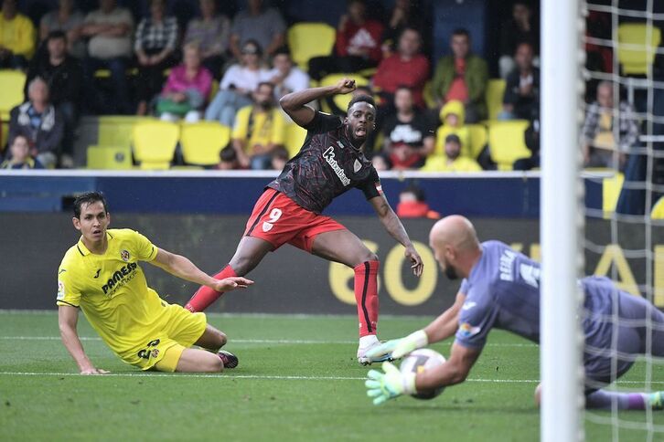 Williams no ha acertado en las ocasiones que ha tenido ante Reina.