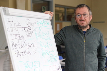 Alain Ulazia EHUko irakasle eta Eolo ikerketa taldeko kidea.