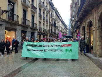 Manifestazioa egin dute Donostian, ELAk deituta.