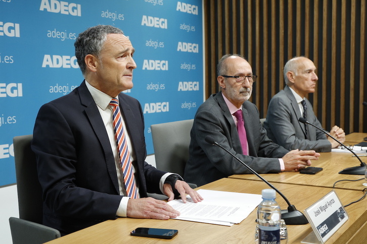 Adegiko arduradunek batzar nagusian aurkeztuko dituzten datuak azaldu dituzte.