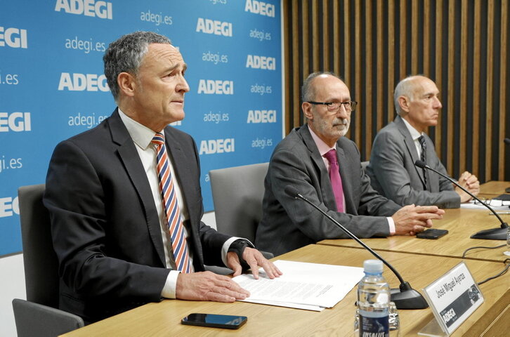 Adegiko arduradunek batzar nagusian aurkeztuko dituzten datuak azaldu zituzten atzo.