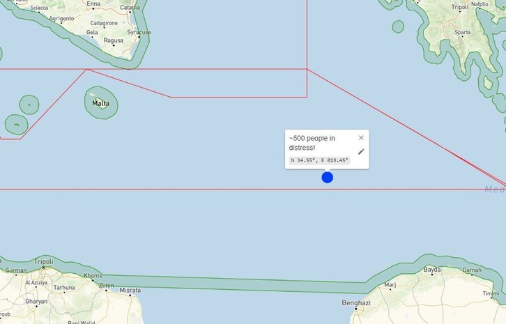 Mapa de la línea directa para navegantes en peligro que señala el punto en el que se encuentran las 500 personas.