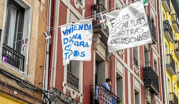 El problema de la vivienda es cada vez más acuciante en el distrito Ibaiondo de Bilbo.
