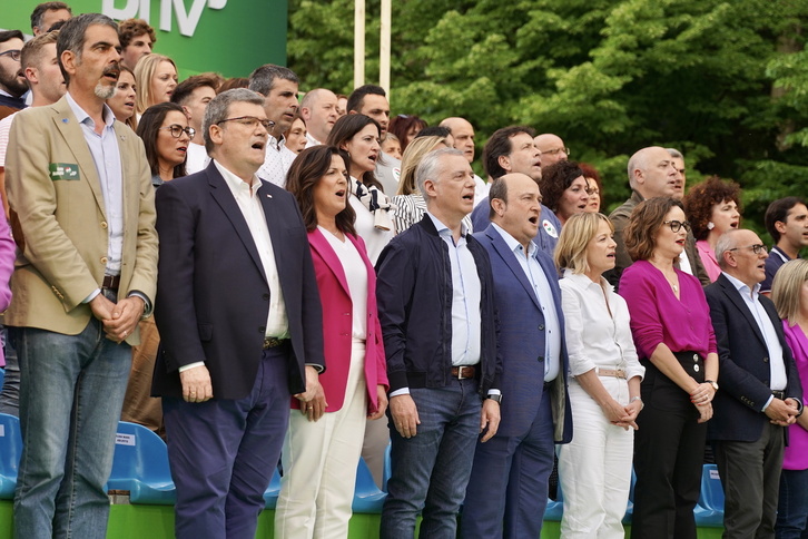Acto de cierre de campaña del PNV en el Arenal de Bilbo.