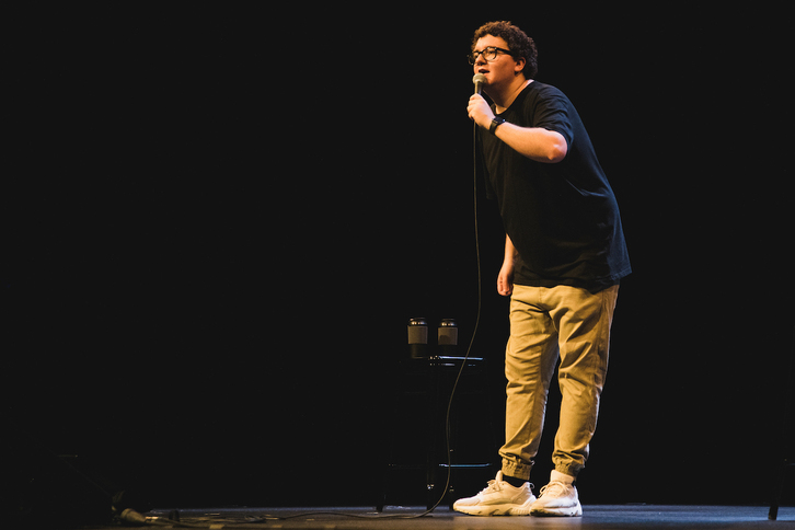 Facu Díaz, en una actuación en la sala  Sala Paral·lel 62 de Barcelona.