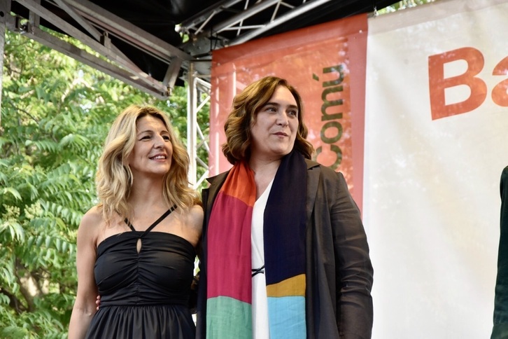Yolanda Díaz, respaldando la campaña de Colau en Barcelona. 