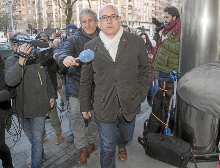 Alfredo de Miguel, entrando en los juzgados, en una imagen de archivo.