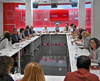 La Ejecutiva del PSN, en su reunión de ayer, en una imagen facilitada a la prensa.