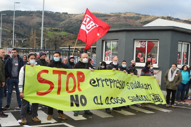 LABen mobilizazio bat iaz, Amazonen Trapagaraneko lantegian.