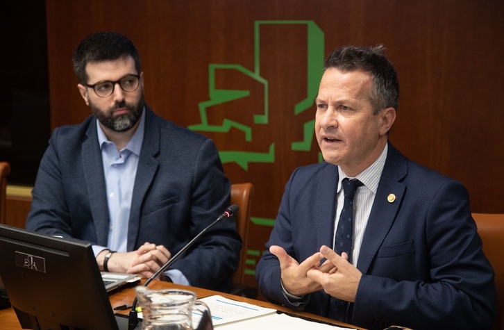 Jokin Bildarratz durante su intervención en la Comisión de Educación.