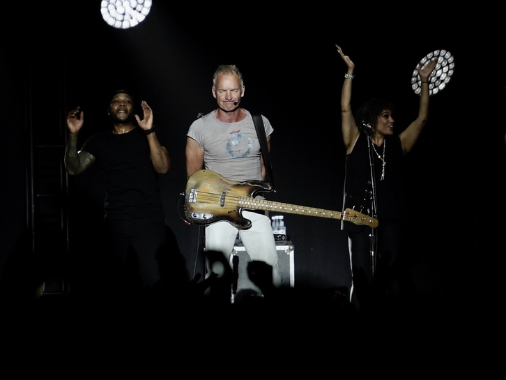 Sting deleitó durante su concierto en Miribilla. 